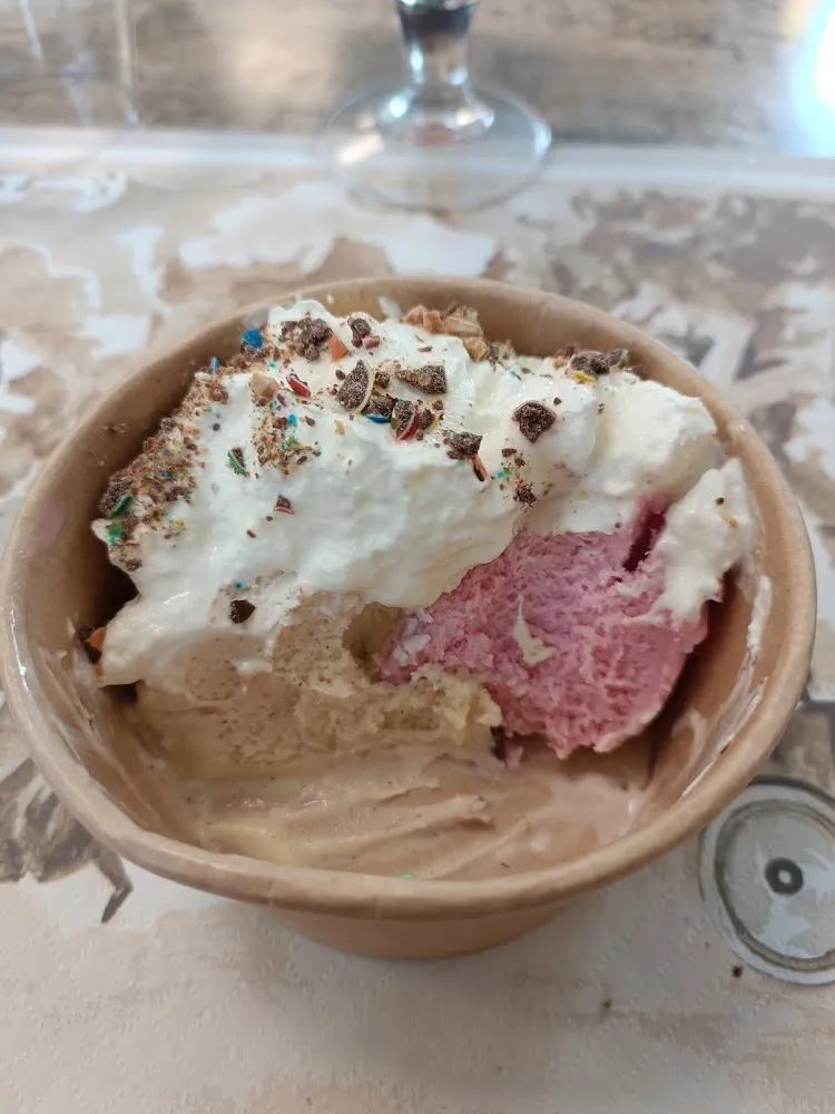 Glace Vanille Et Fraise